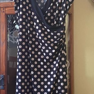 Black and white INC DRESS  XL. Washable.